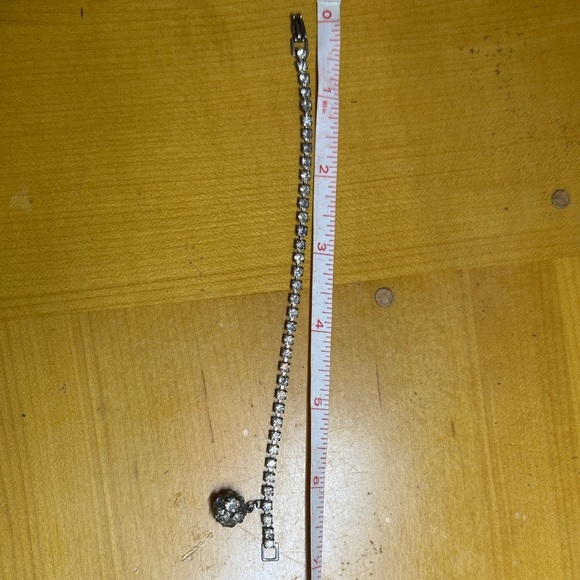 Elegant Rhiestone Bracelet with Crystal Charm - Picture 3 of 3